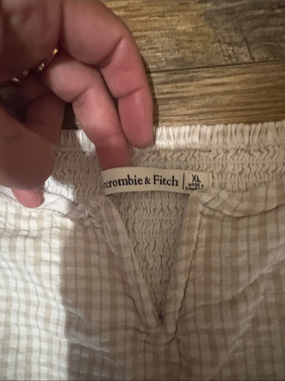 Abercrombie & Fitch cream and white gingham seersucker crop top - Cream Gingham